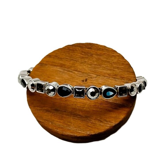 Bezel-Set Faceted Crystal Stackable Silver-tone Bangle Bracelet Magnetic Clasp - Picture 3 of 9